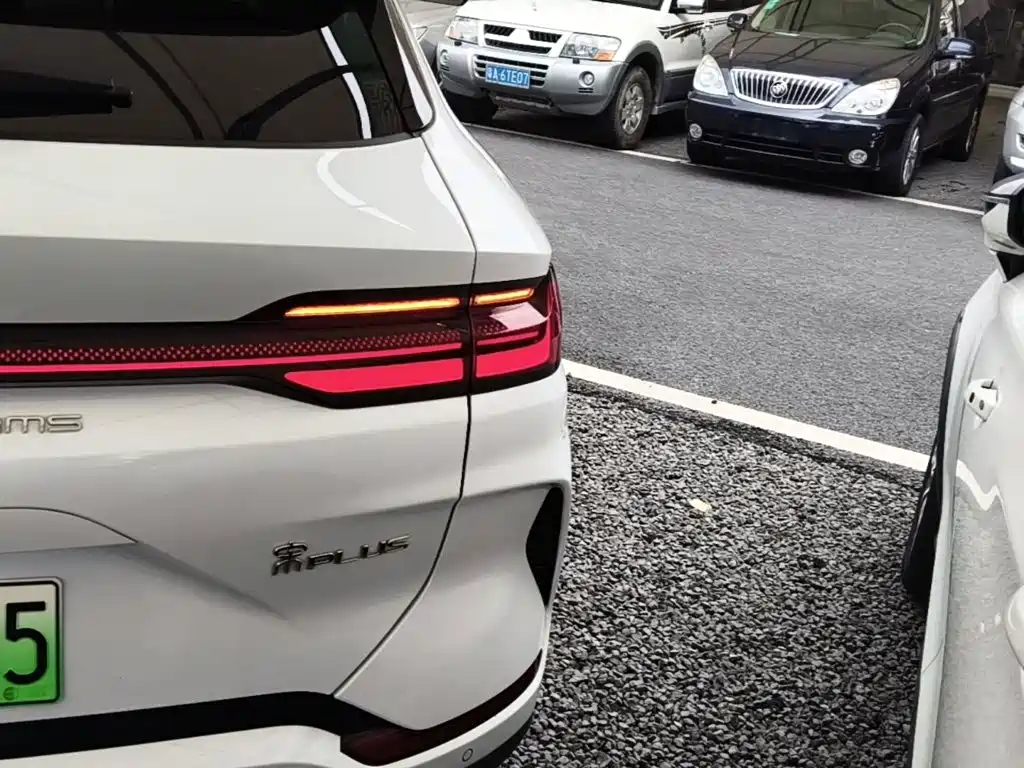 BYD PLUS New Energy — миниатюра 8