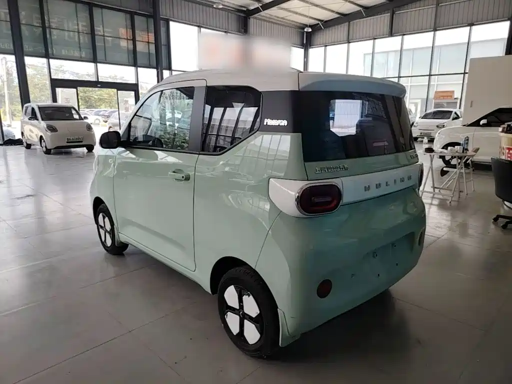 Wuling MINIEV — миниатюра 5