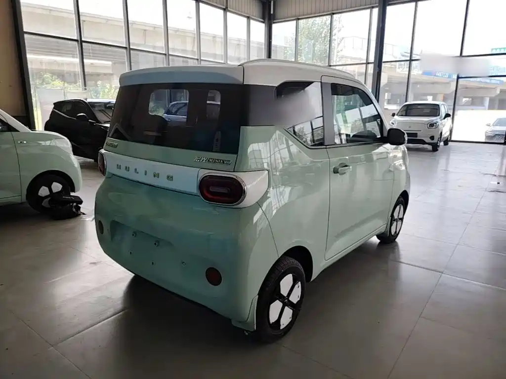 Wuling MINIEV — миниатюра 7