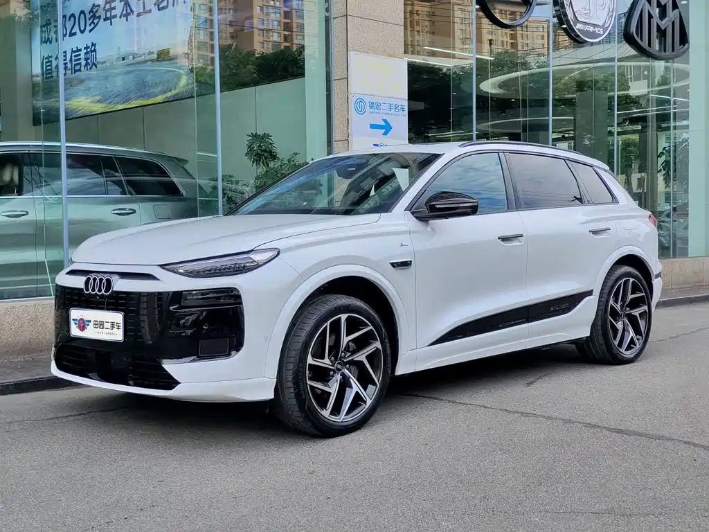 Audi AudiQ6L E-tron