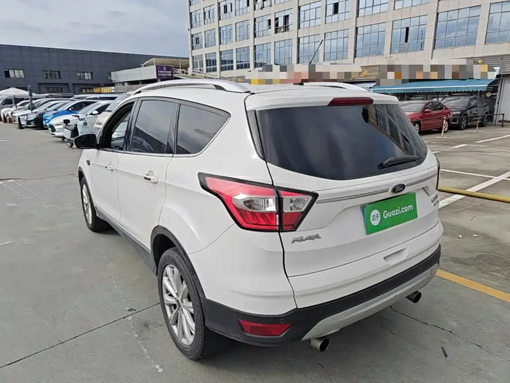 Ford Kuga — миниатюра 5