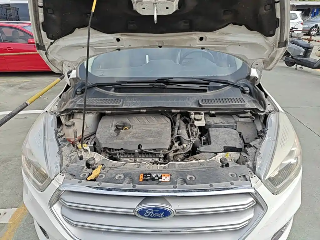 Ford Kuga — миниатюра 20