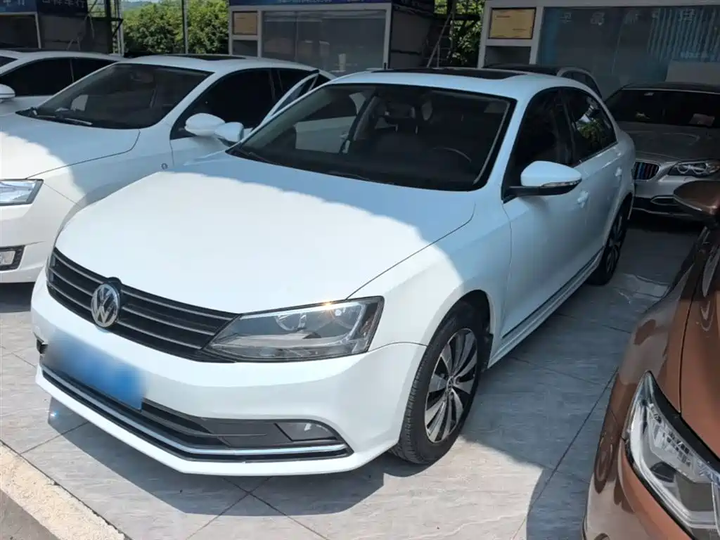 Volkswagen Sagitar 2017