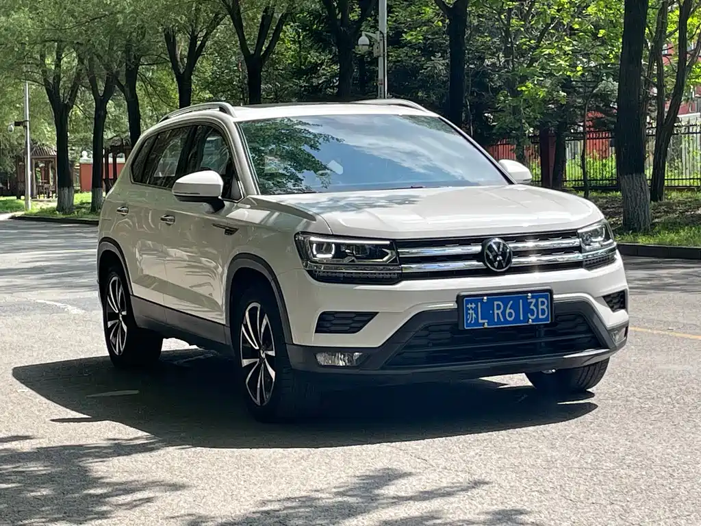 Volkswagen Tharu — миниатюра 2