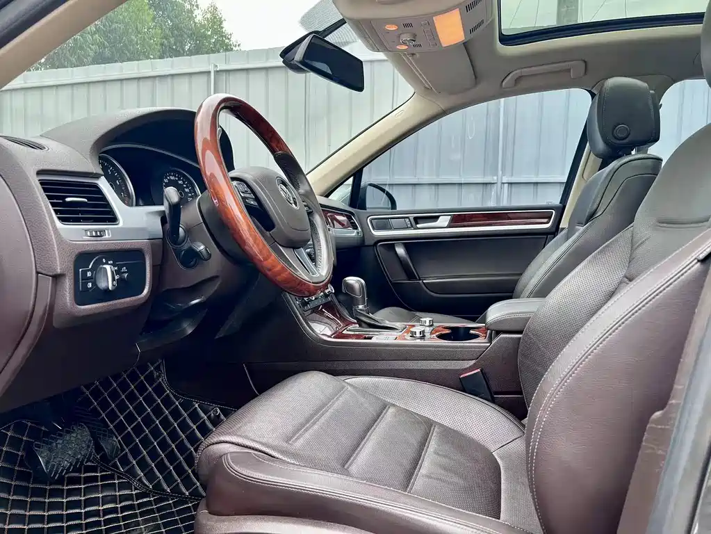 Volkswagen Touareg — миниатюра 9
