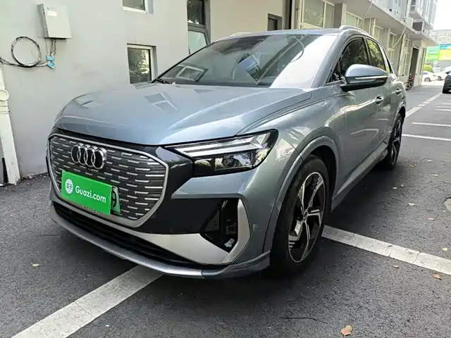 Audi Q4