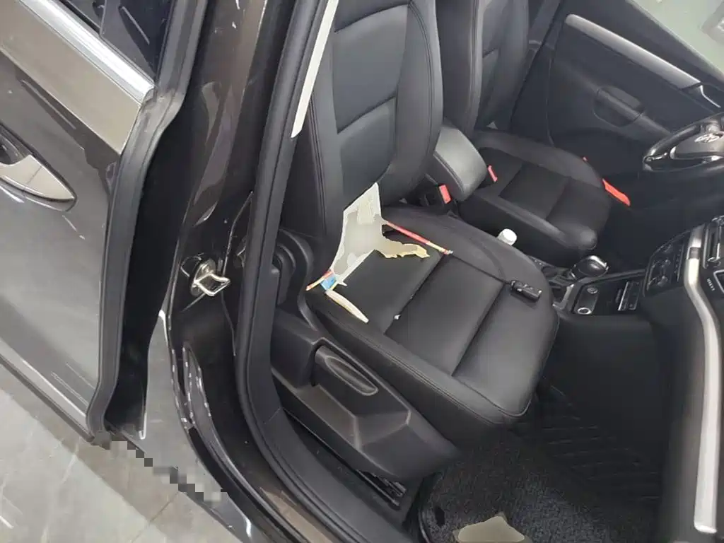 Volkswagen Sharan — миниатюра 25
