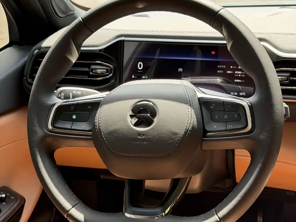 NIO ES6 — миниатюра 13