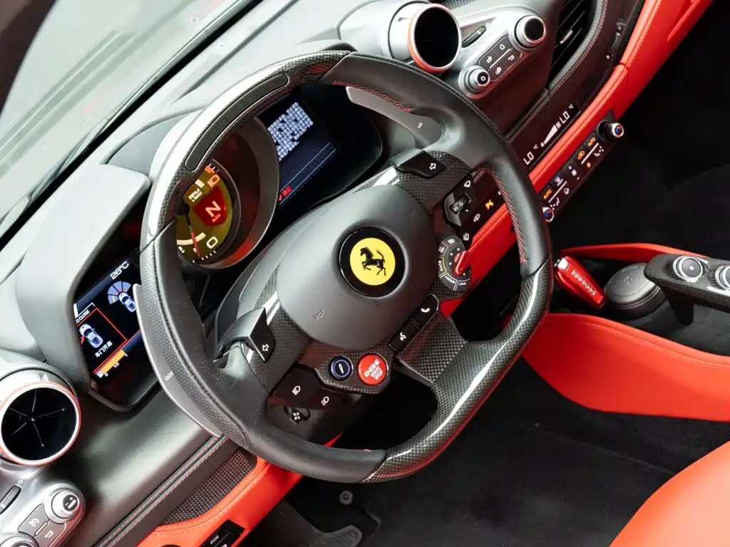 Ferrari F8 — миниатюра 14