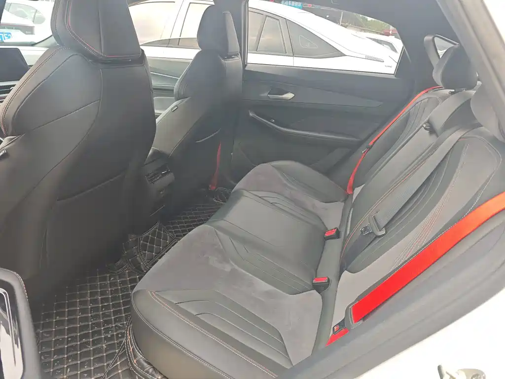 Geely Binrui — миниатюра 5