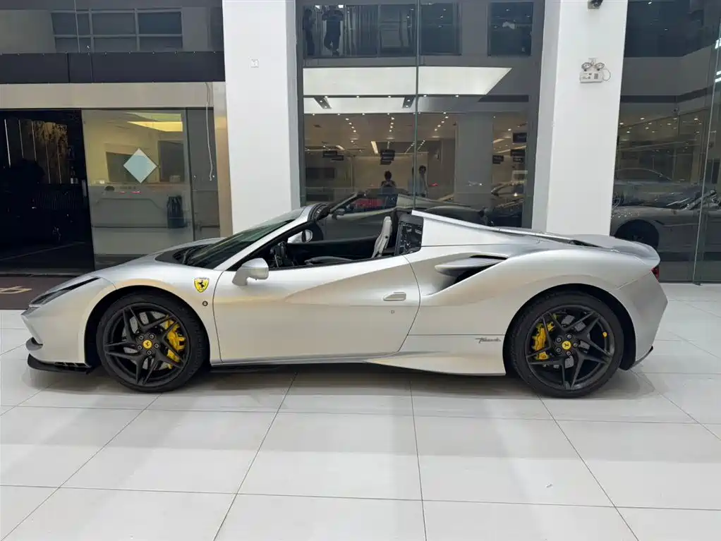 Ferrari F8 2020 Spider 3.9T V8