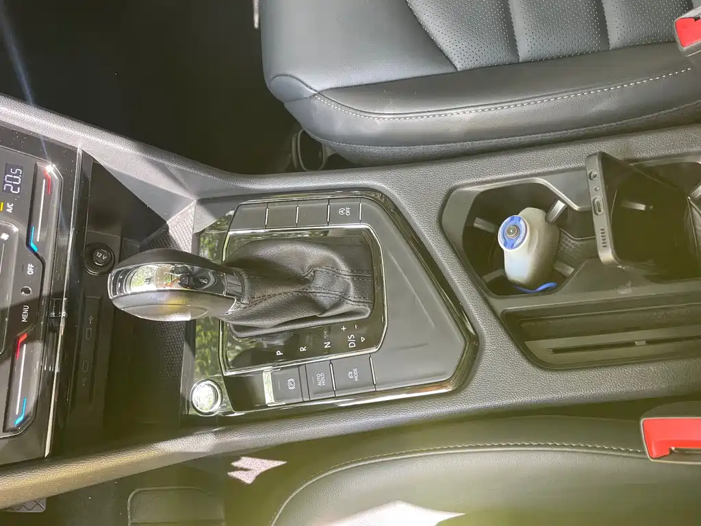Volkswagen Tharu — миниатюра 17