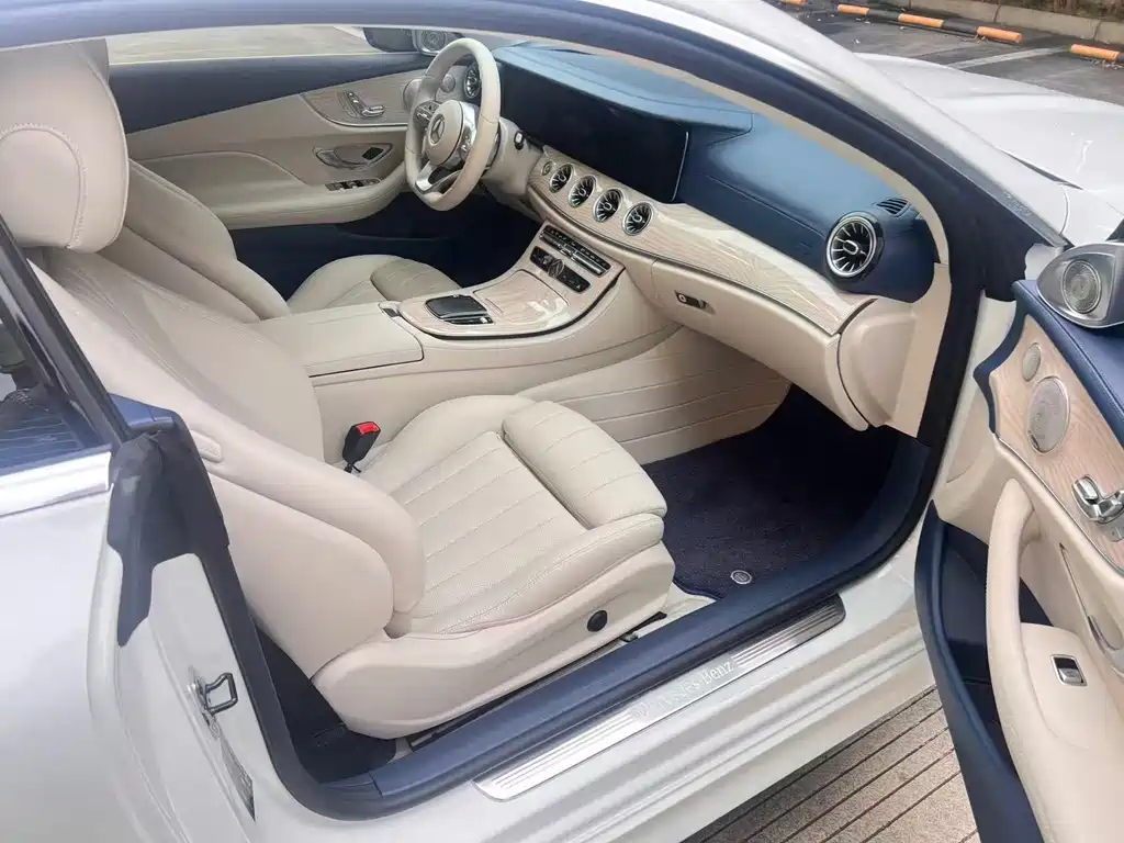 Mercedes-Benz E-Class (Import) — миниатюра 18