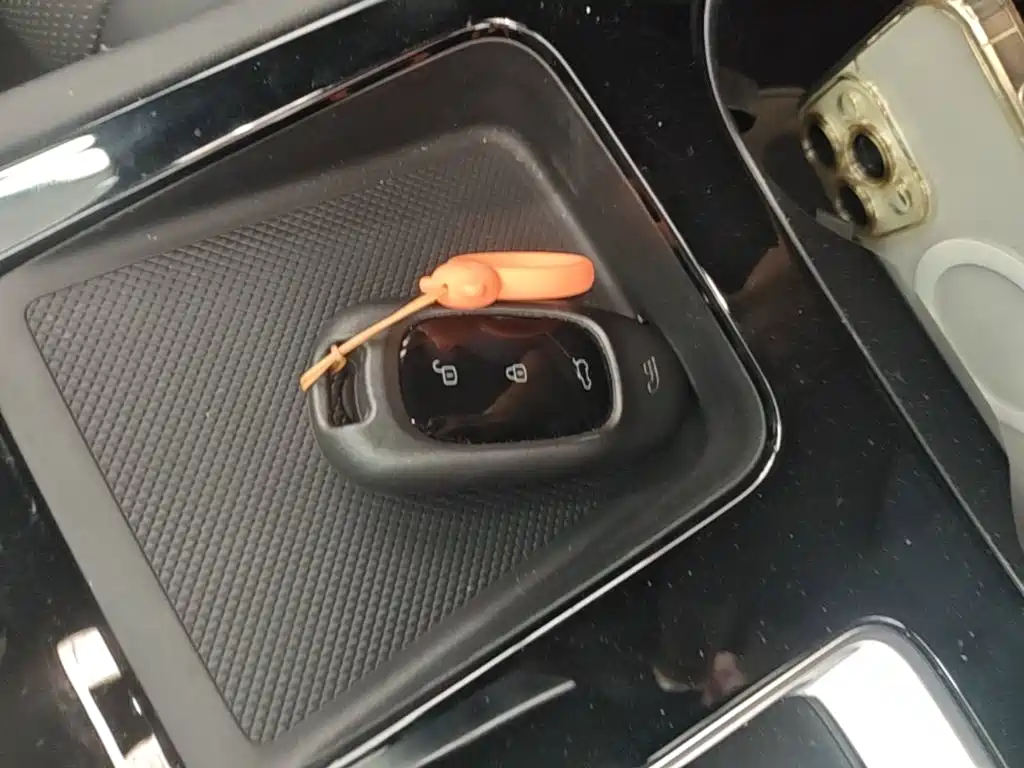 Li Auto Li ONE — миниатюра 9