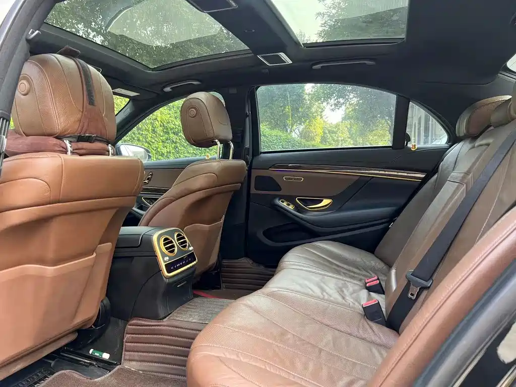 Mercedes-Benz S-Class — миниатюра 6