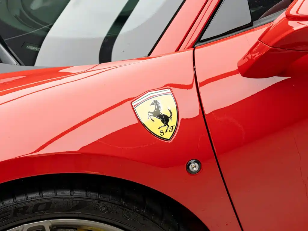 Ferrari F8 — миниатюра 3