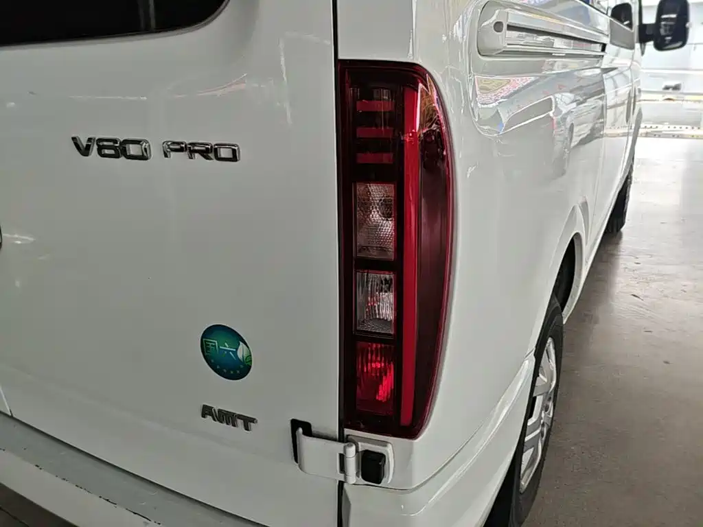 Maxus V80 — миниатюра 8