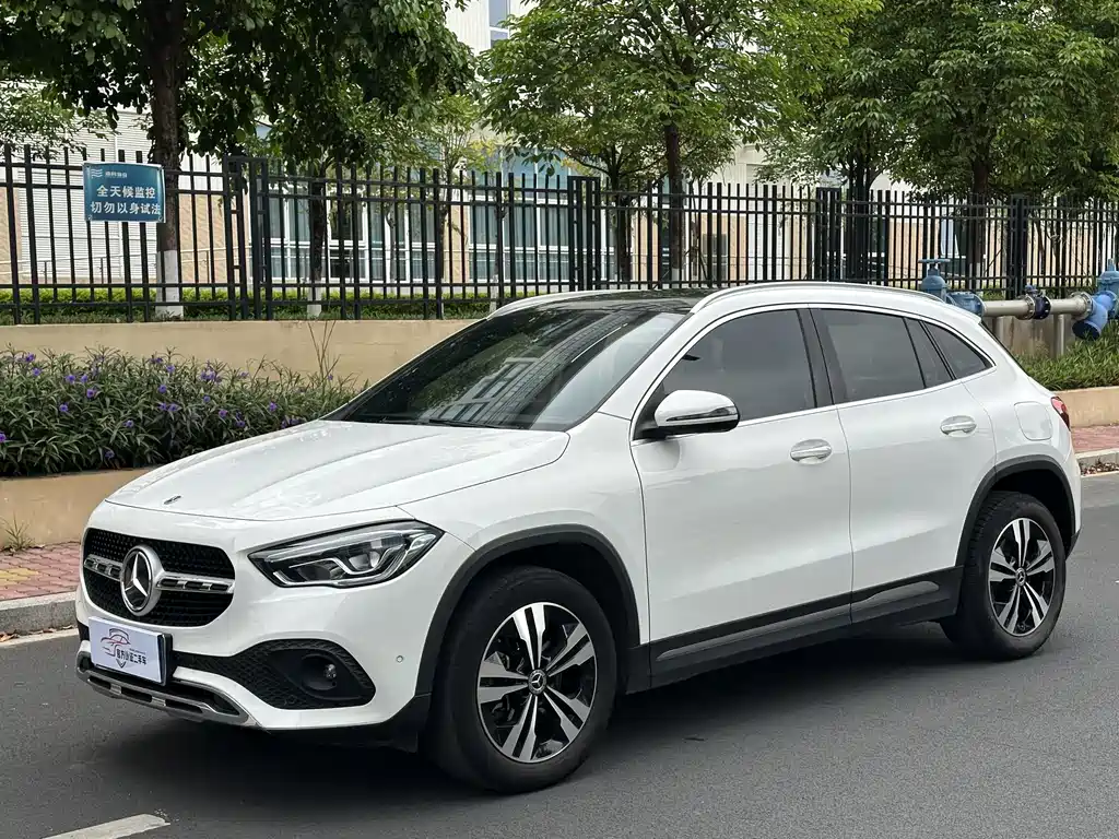 Mercedes-Benz GLA 2023