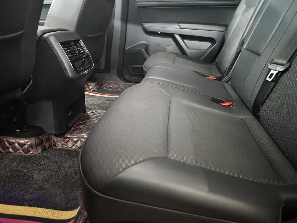 Volkswagen Teramont — миниатюра 11