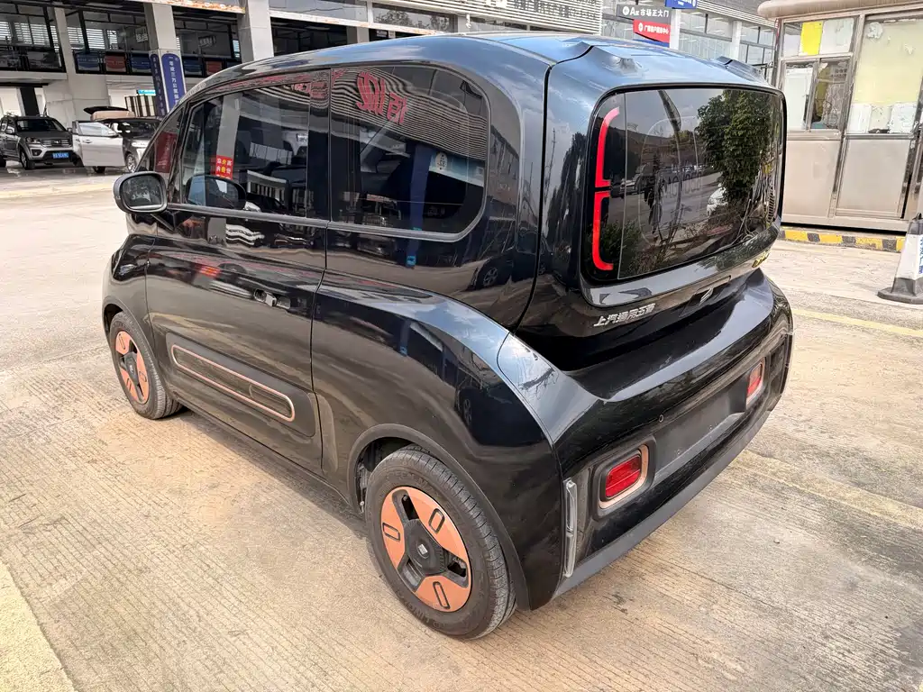 BAOJUN KIWI EV