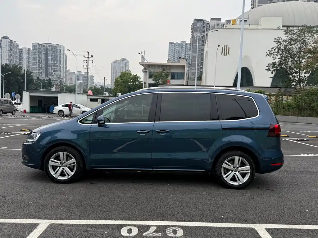 Volkswagen Sharan — миниатюра 4