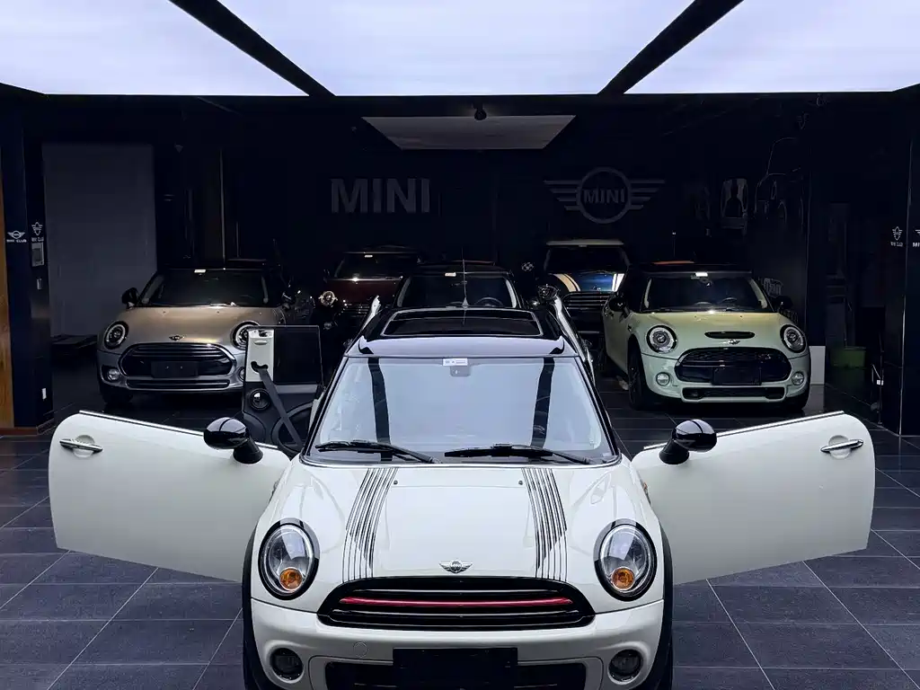MINI Mini Clubman — миниатюра 2