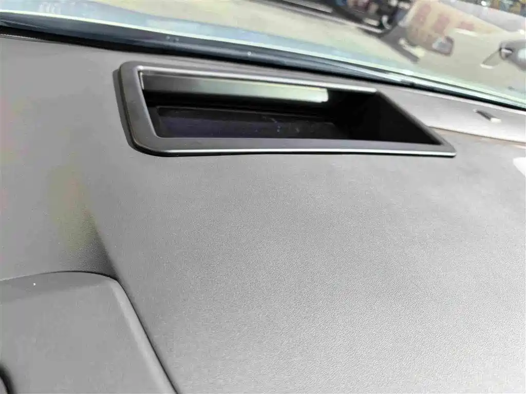 Buick Не похоже, что ты семья. — миниатюра 8