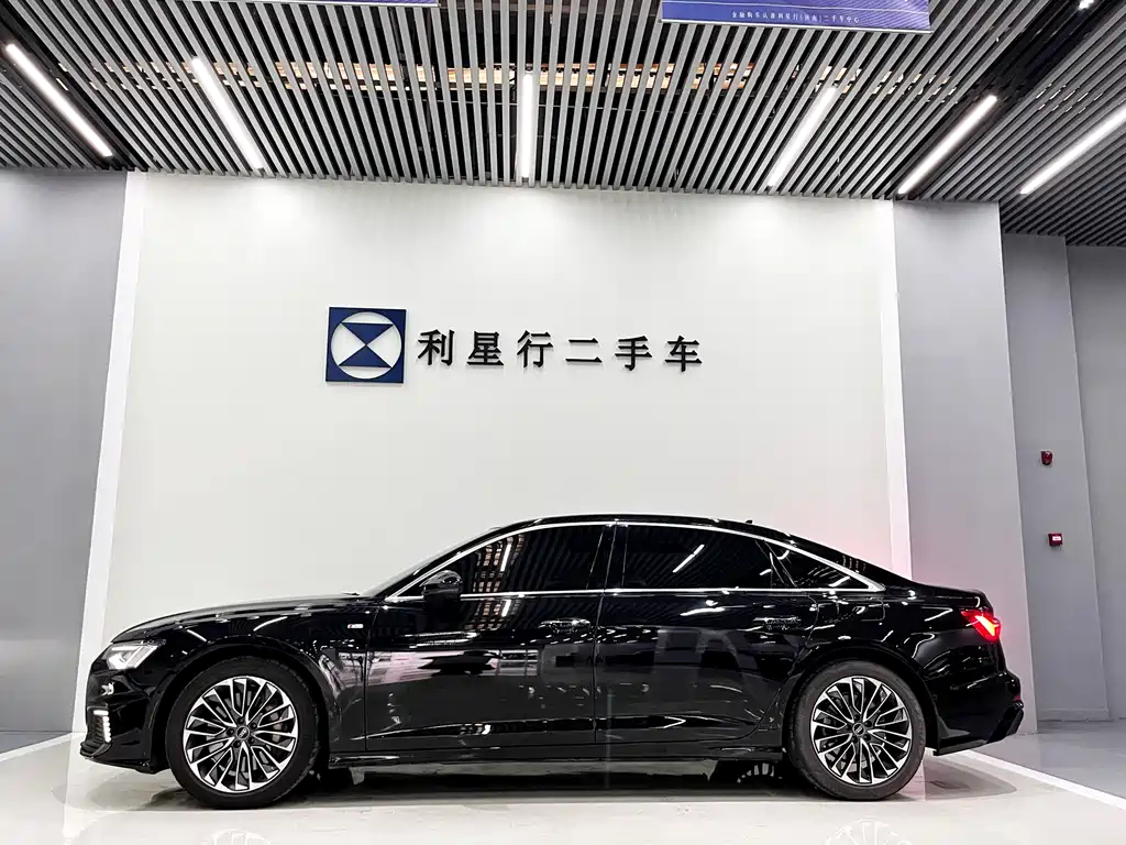 Audi A6L 2022 55 TFSI e quattro