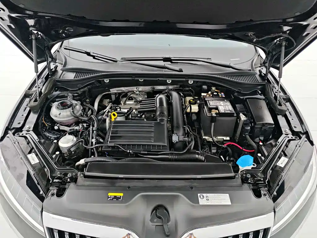 Skoda Superb — миниатюра 6