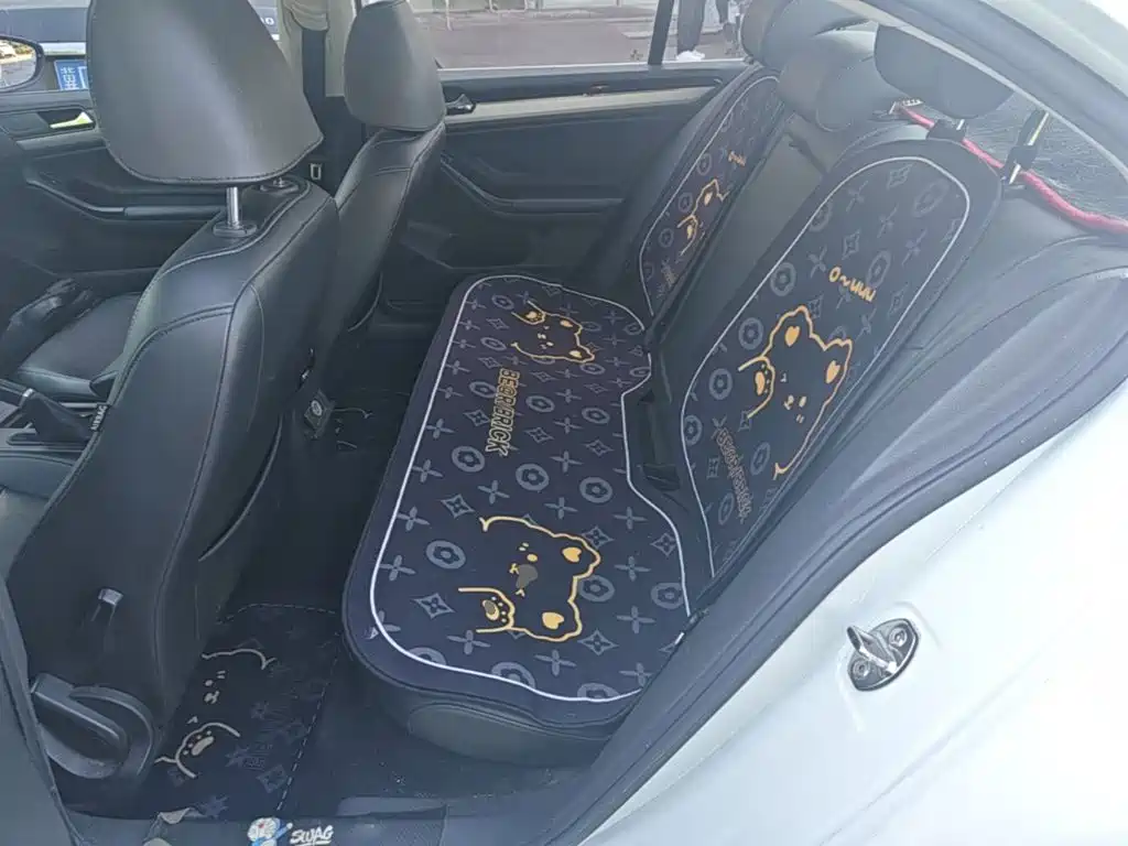 Volkswagen Sagitar — миниатюра 17