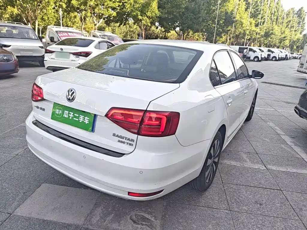 Volkswagen Sagitar — миниатюра 7