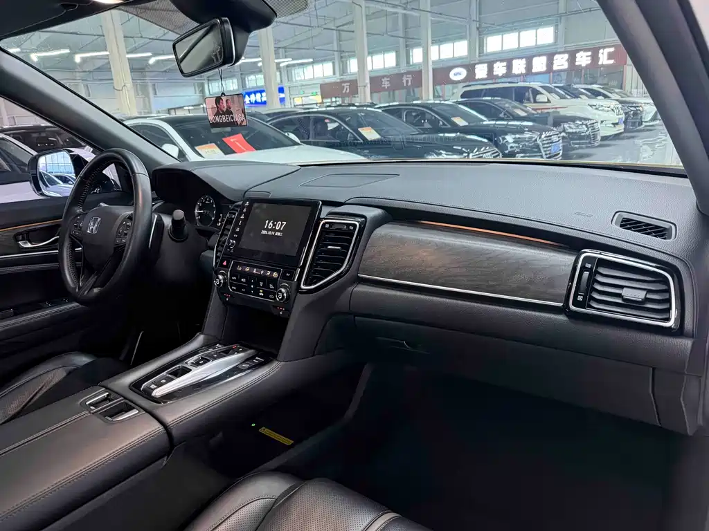 Honda UR-V — миниатюра 18