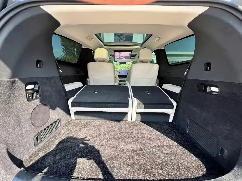 Li Auto Li MEGA — миниатюра 8