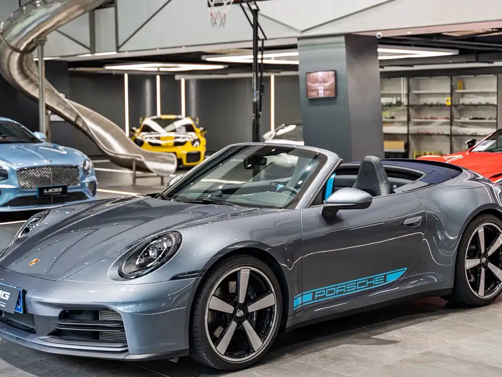 Porsche 911