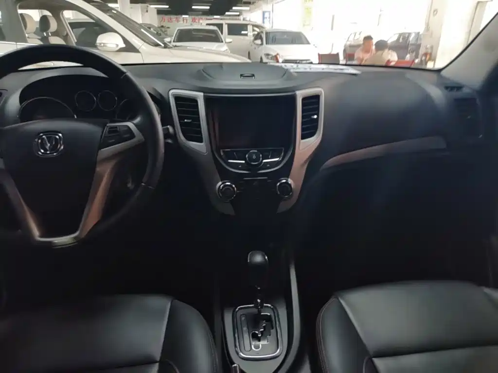 Changan CS35 — миниатюра 13