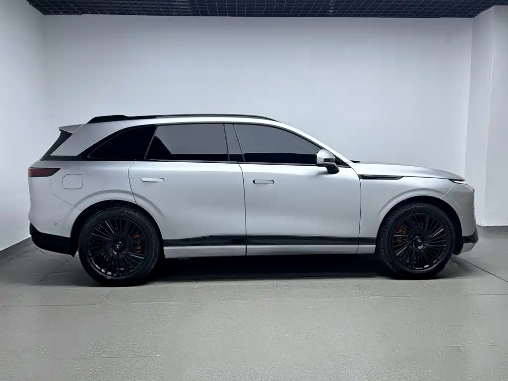 XPeng G9 — миниатюра 11