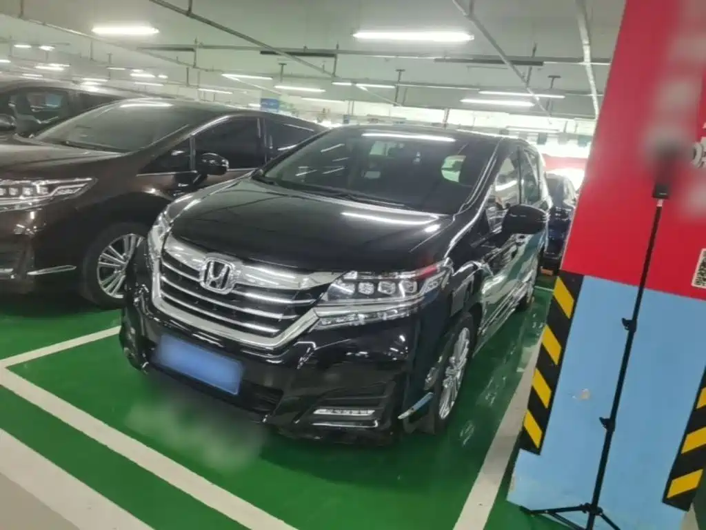 Honda Elysion 2016 2.4L Luxury