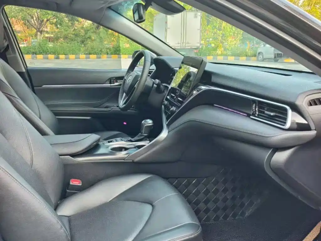 Toyota Camry — миниатюра 7
