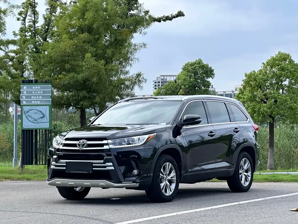 Toyota Highlander — миниатюра 2