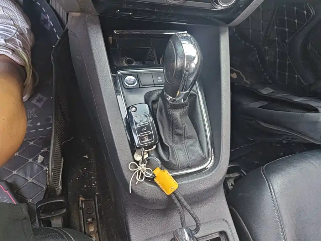 Volkswagen Sagitar — миниатюра 14