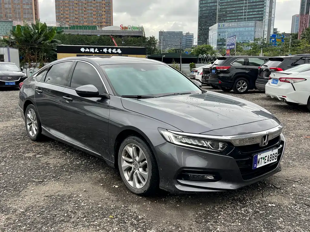 Купить Honda Accord