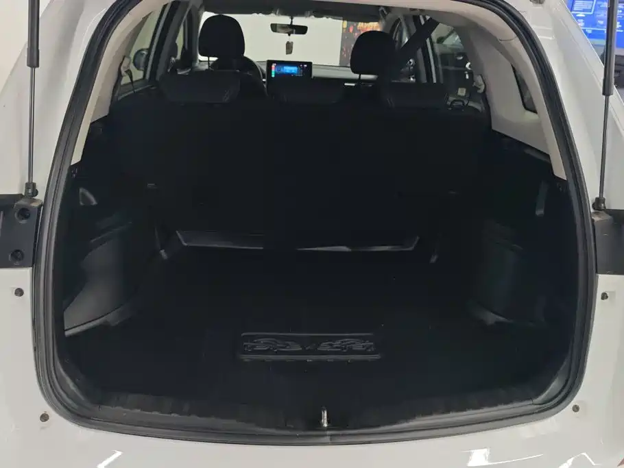 Haval M6 — миниатюра 4