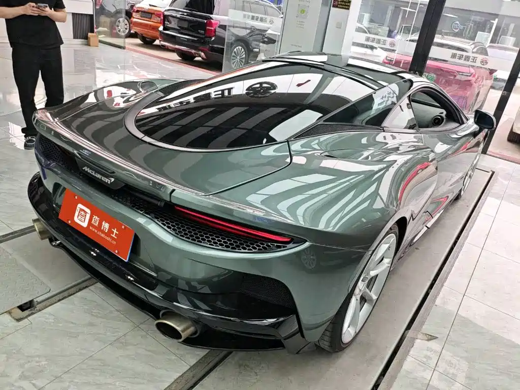 McLaren GT — миниатюра 2