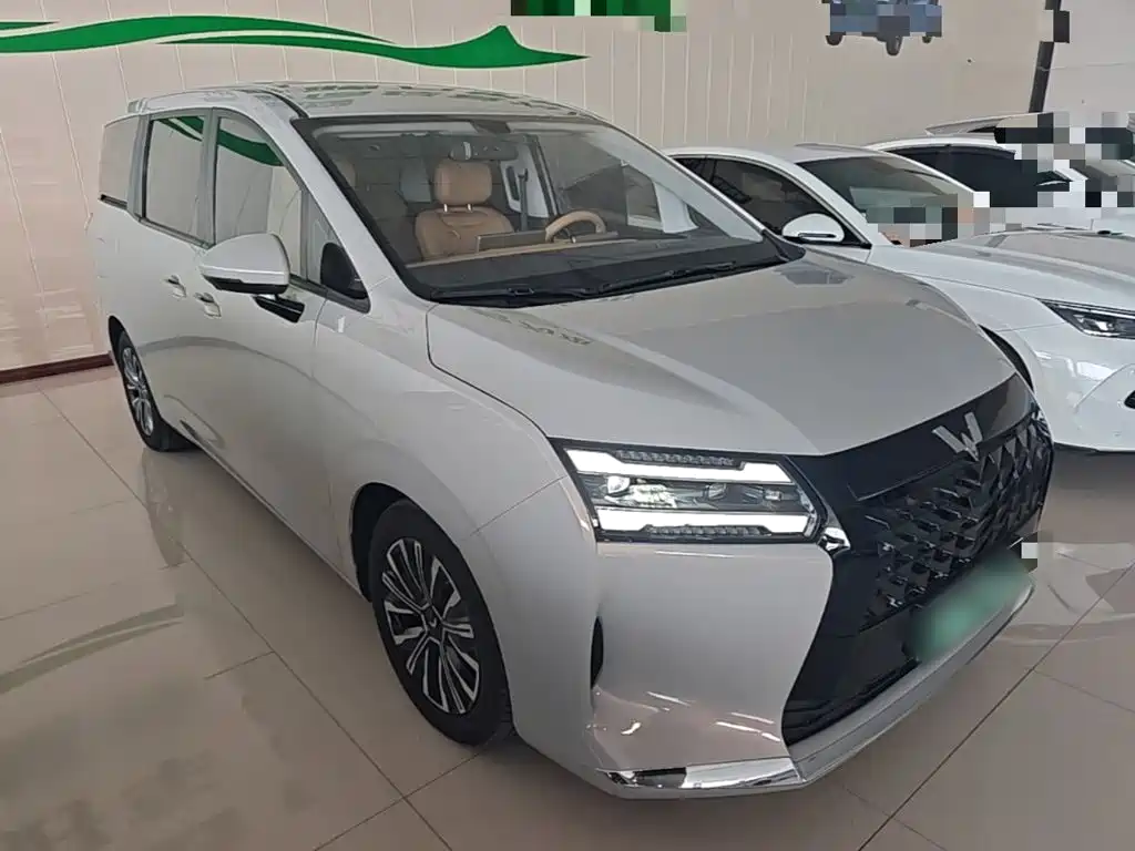 Wuling Xingguang 730 New Energy — миниатюра 4