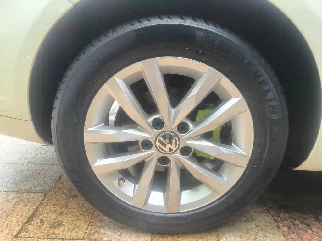 Volkswagen Golf — миниатюра 22