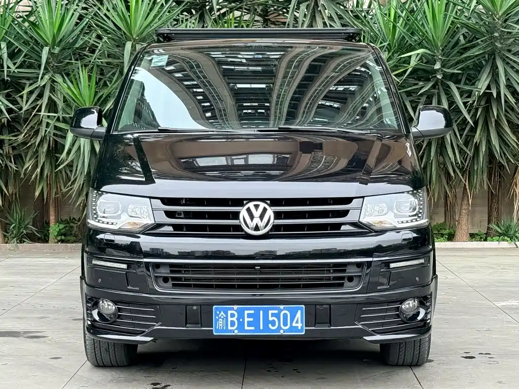 Volkswagen Multivan — миниатюра 2