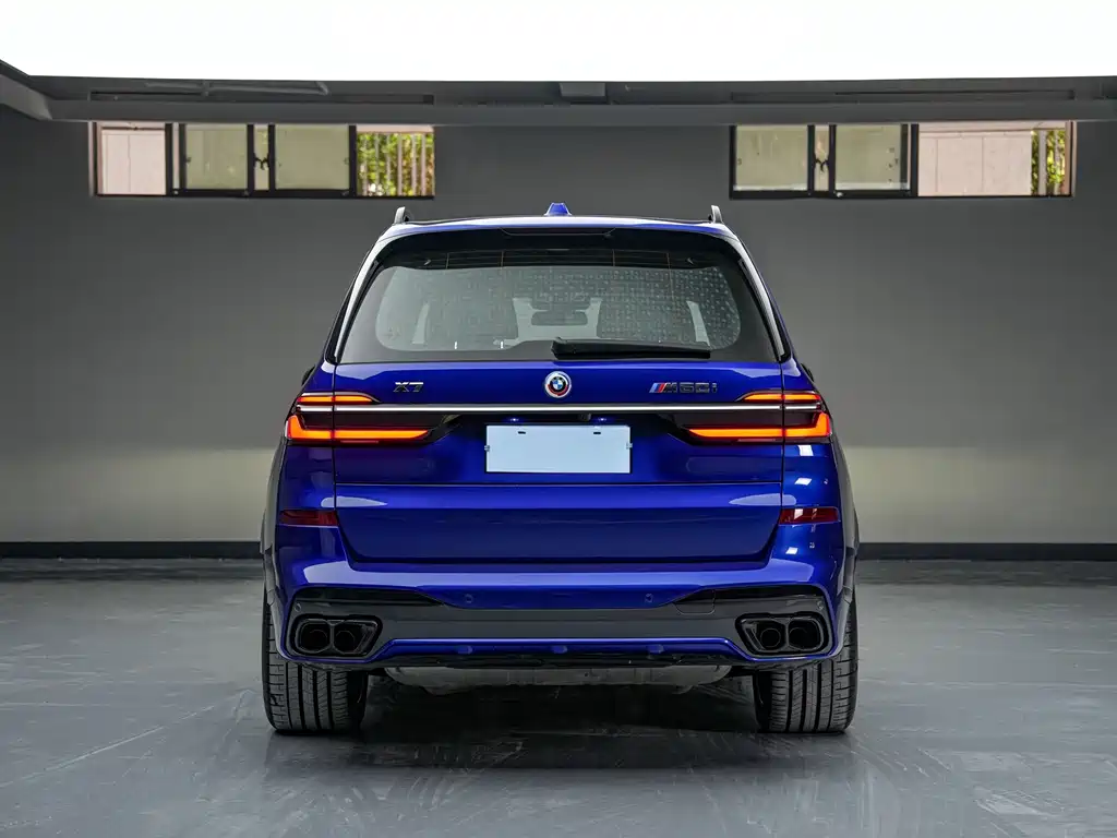 BMW X7 M60i — миниатюра 5