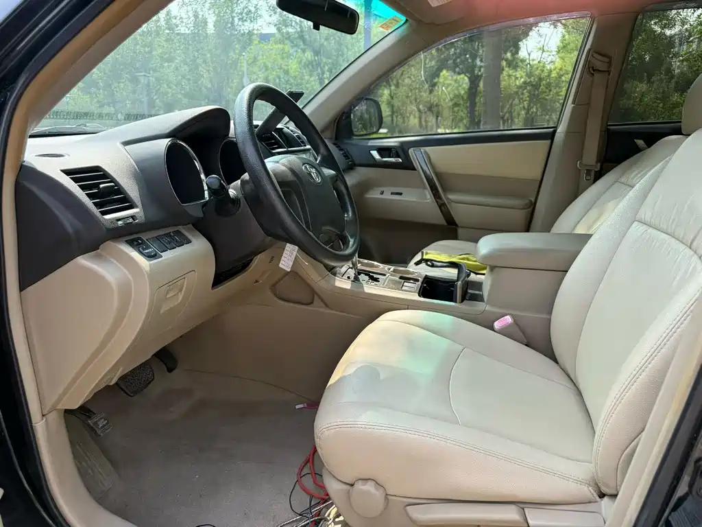 Toyota Highlander — миниатюра 4