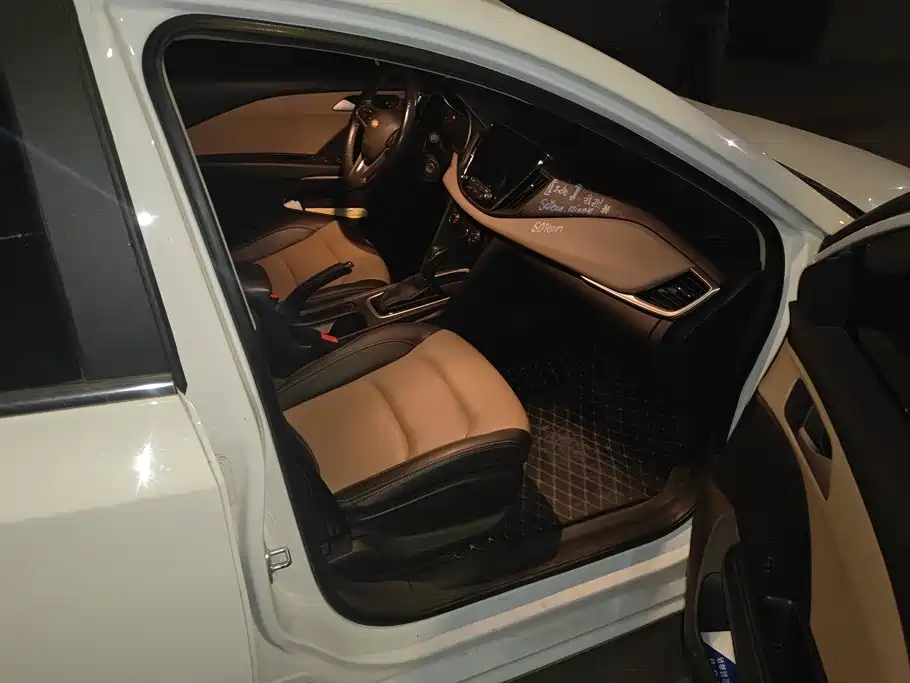Chevrolet Monza — миниатюра 8