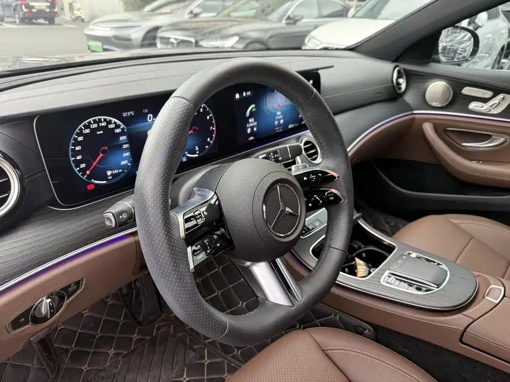 Mercedes-Benz E-Class E 2023 E 300 L Sport Luxury